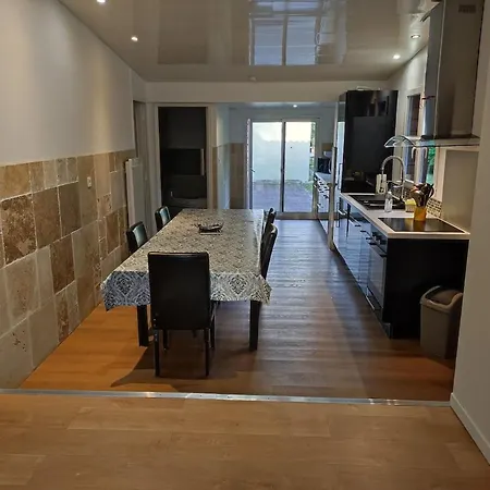 Maison Au Calme Sur Grand Terrain Avec Piscine * Saint-Vivien-de-Medoc
